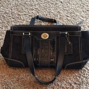 Preowned black coach purse